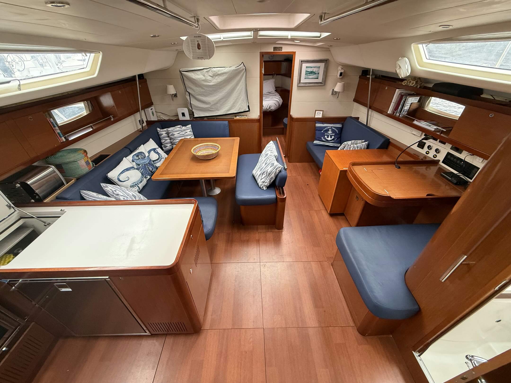 Attonment - 2011 Beneteau Oceanis 54