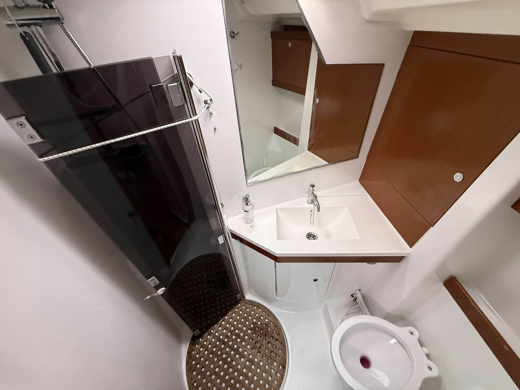 Attonment - 2011 Beneteau Oceanis 54